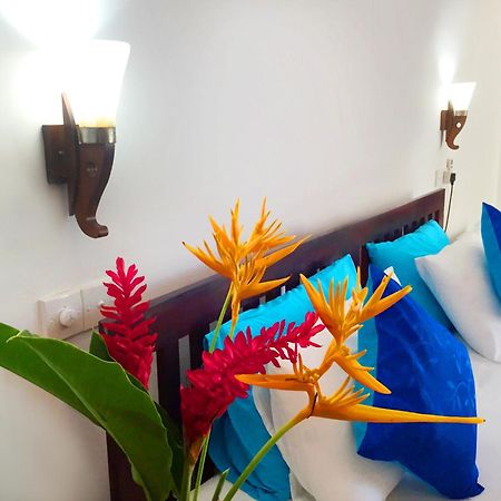 Blue Sky Beach Resort Unawatuna Eksteriør billede