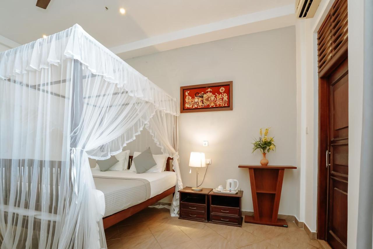 Blue Sky Beach Resort Unawatuna Eksteriør billede