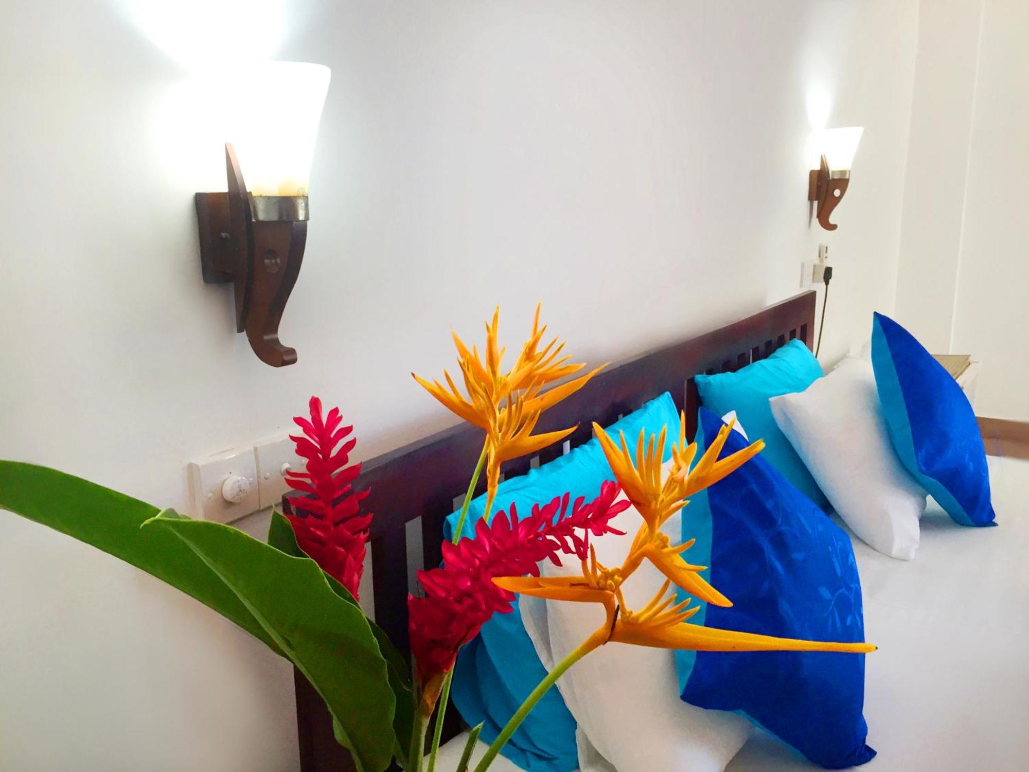 Blue Sky Beach Resort Unawatuna Eksteriør billede
