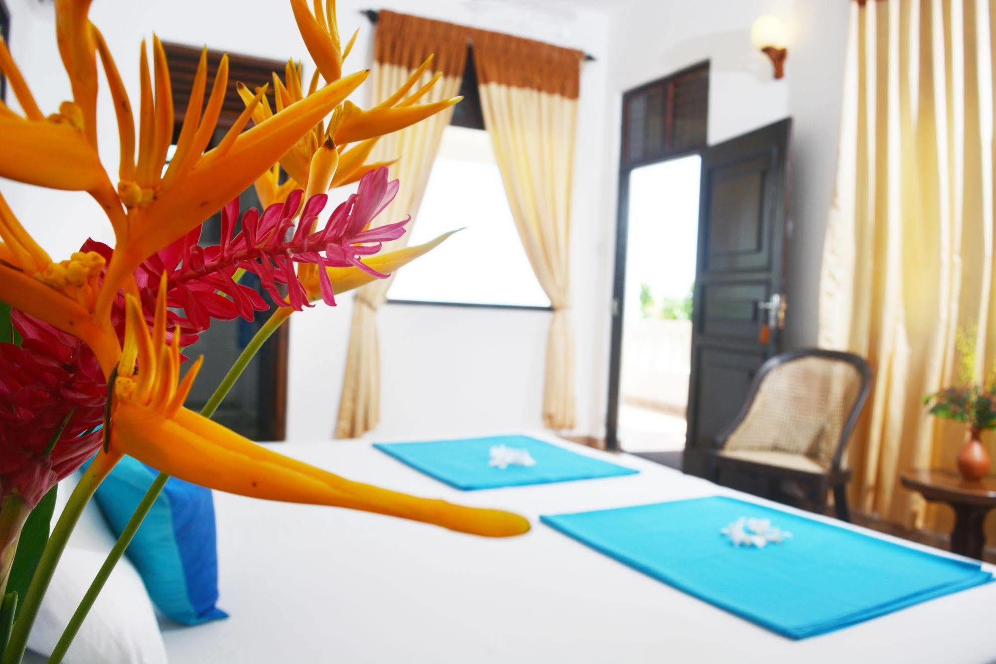 Blue Sky Beach Resort Unawatuna Eksteriør billede